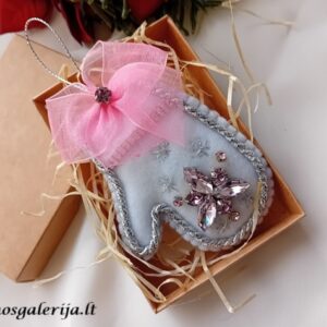 kalėdinis žaisliukas"Pirštinė"